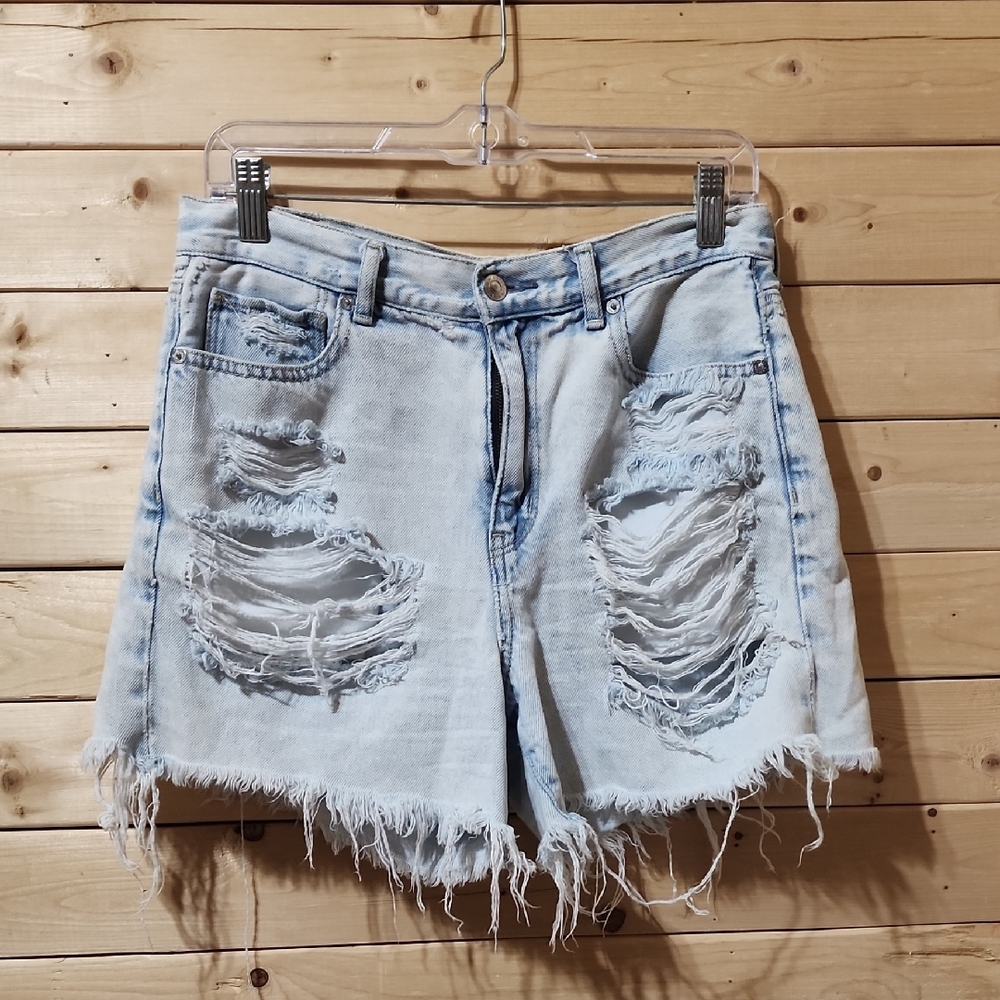 American Eagle Mom Shorts Size 6 Women's Distressed w/Frayed hem